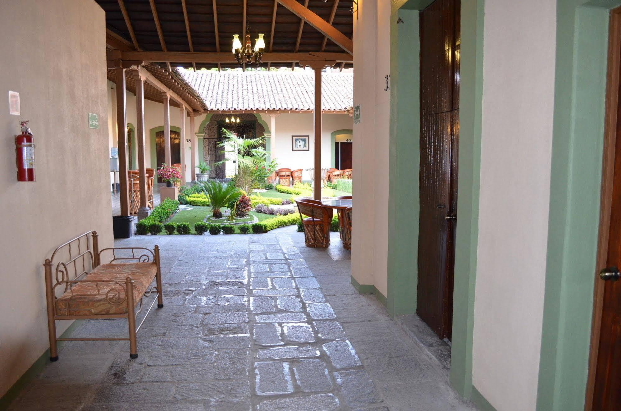 Hotel La Merced Colima Ngoại thất bức ảnh