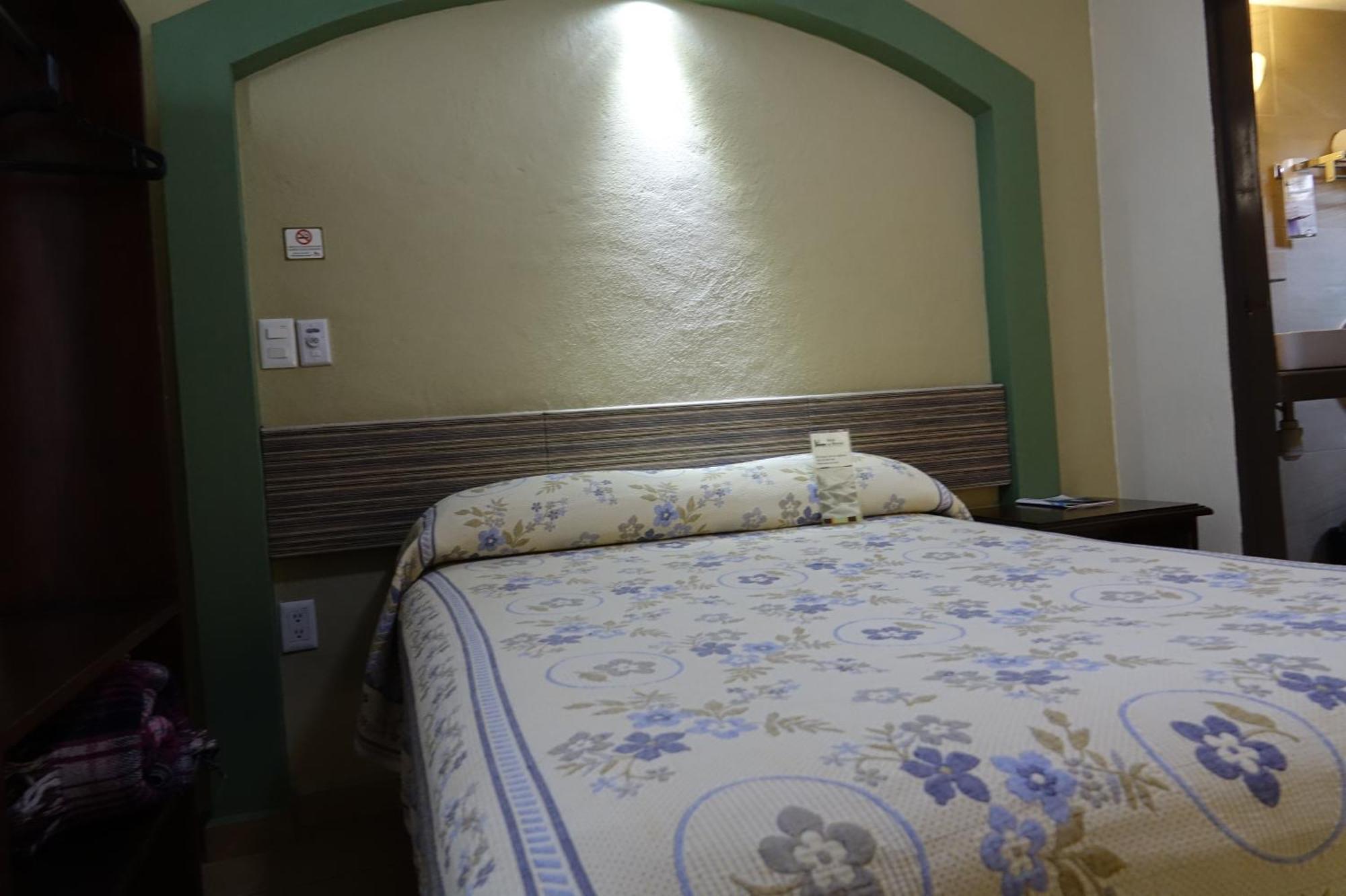 Hotel La Merced Colima Ngoại thất bức ảnh