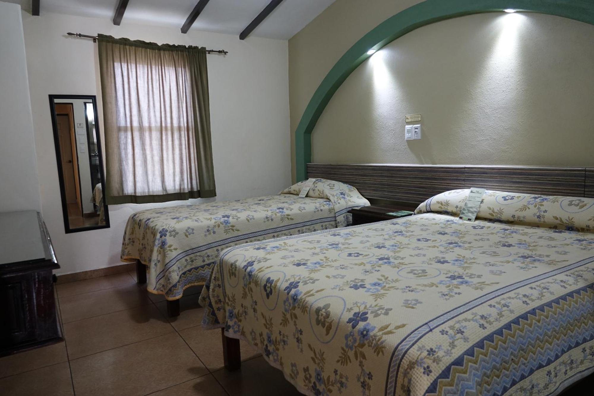 Hotel La Merced Colima Ngoại thất bức ảnh