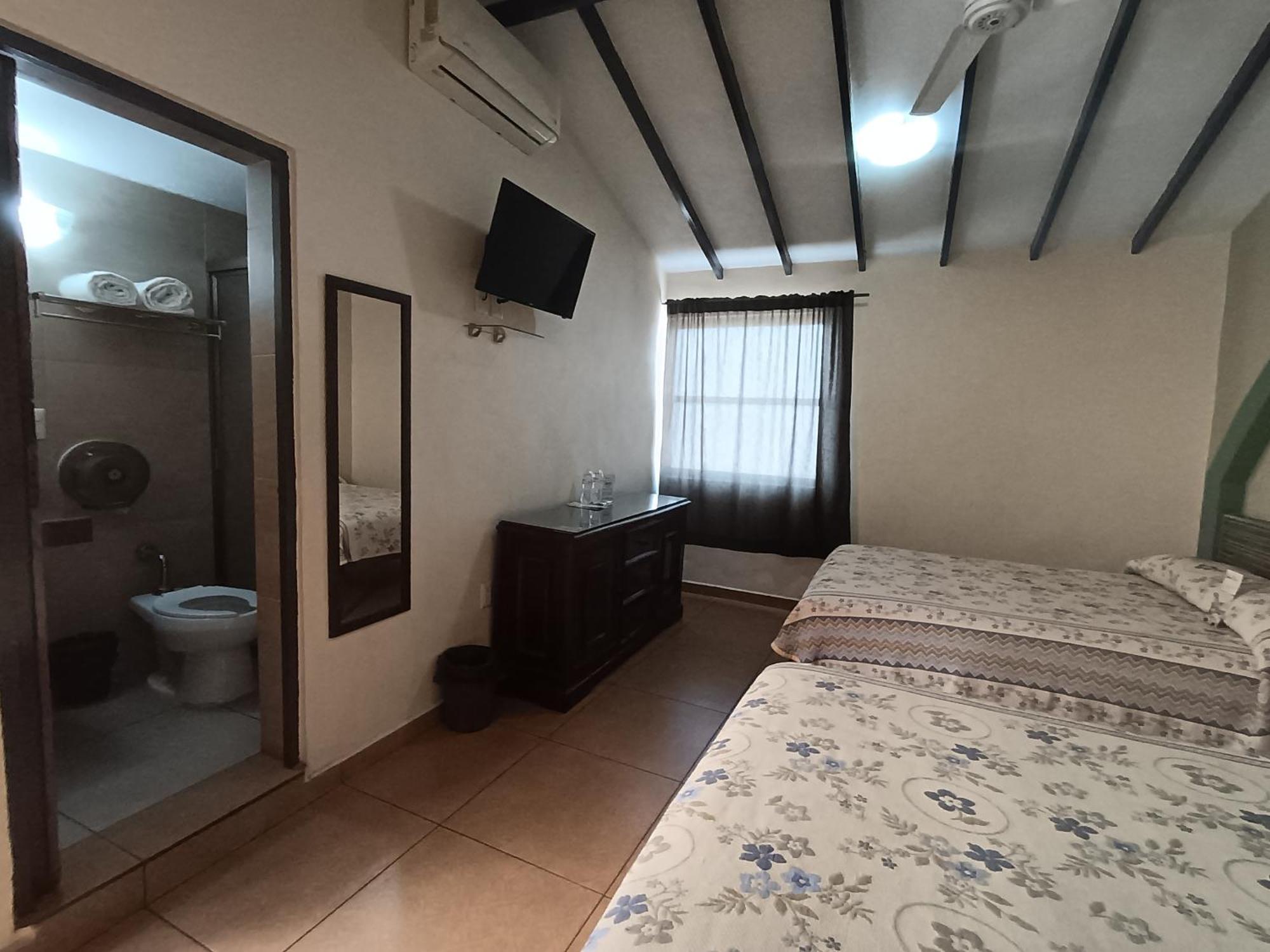 Hotel La Merced Colima Ngoại thất bức ảnh