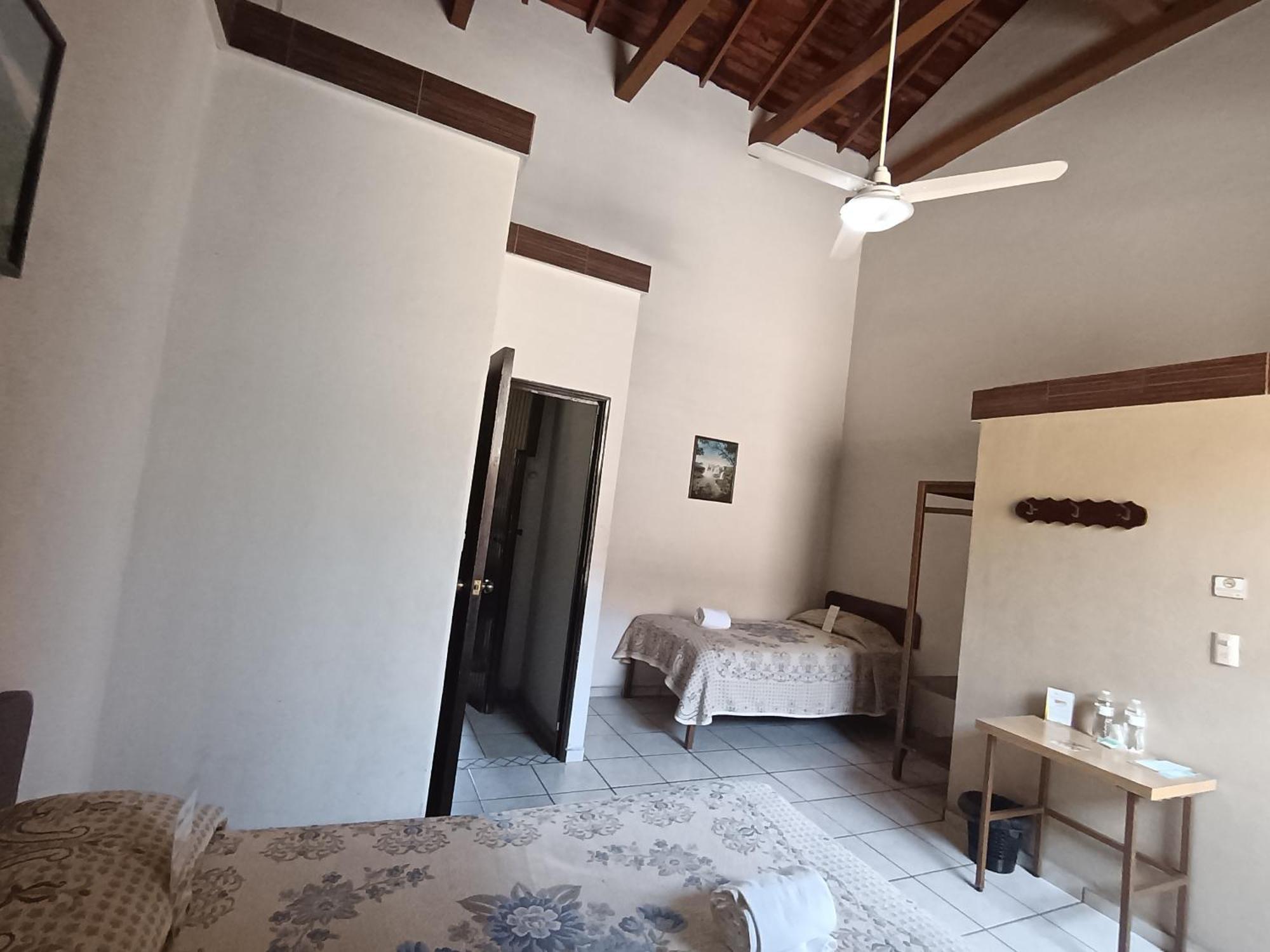 Hotel La Merced Colima Ngoại thất bức ảnh