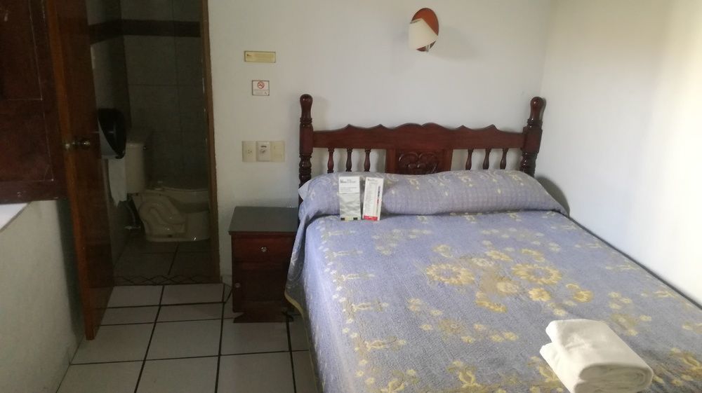 Hotel La Merced Colima Ngoại thất bức ảnh